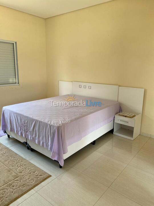 Chácara / sítio para aluguel de temporada em Mairinque (Dona Catarina Km Rod Castelo Branco)