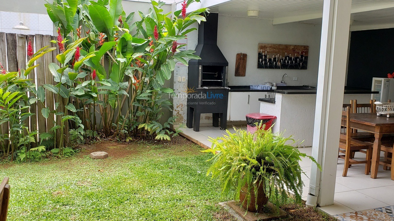 Casa para alquiler de vacaciones em Ubatuba (Praia Grande)