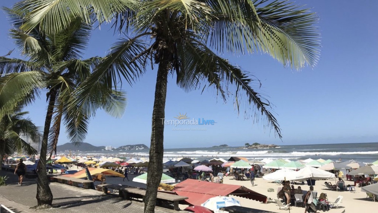 Apartamento para aluguel de temporada em Guarujá (Pitangueiras)