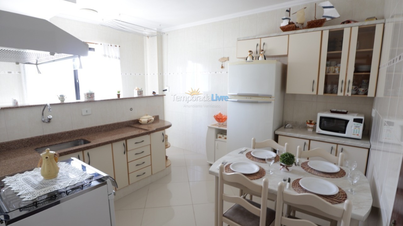 Apartamento para aluguel de temporada em Mongaguá (Centro)
