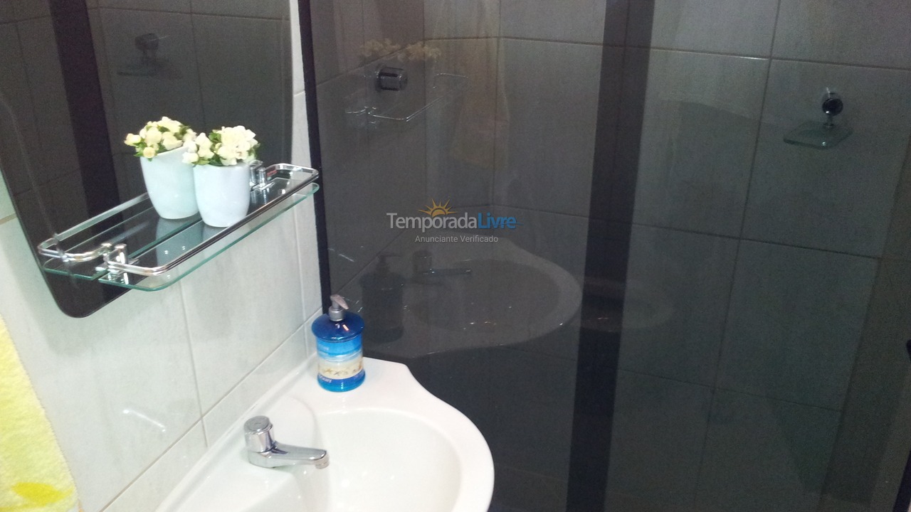 Apartamento para aluguel de temporada em Mongaguá (Centro)