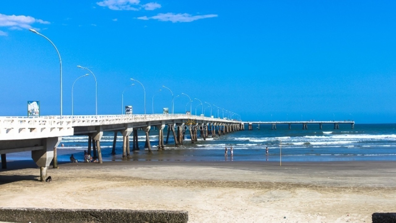 Apartamento para aluguel de temporada em Mongaguá (Centro)