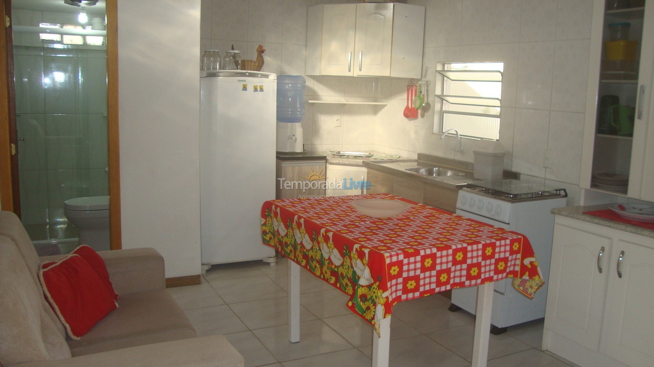 Casa para aluguel de temporada em Bombinhas (Canto Grande)