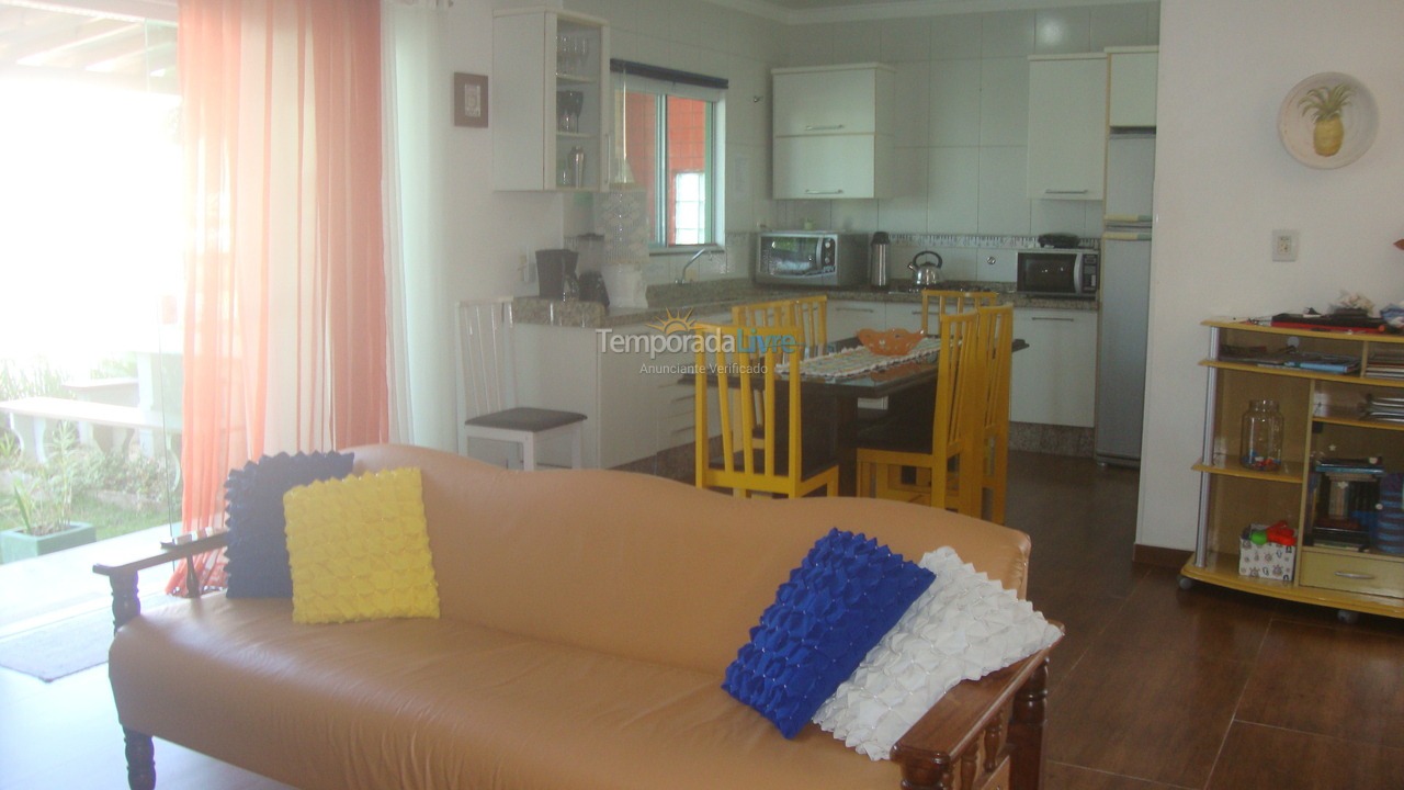 Casa para aluguel de temporada em Bombinhas (Canto Grande)