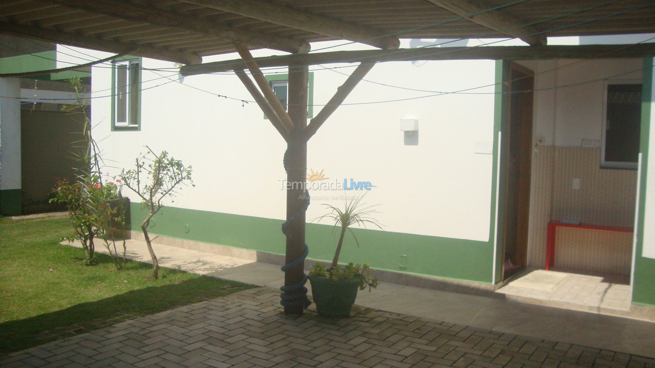 Casa para aluguel de temporada em Bombinhas (Canto Grande)