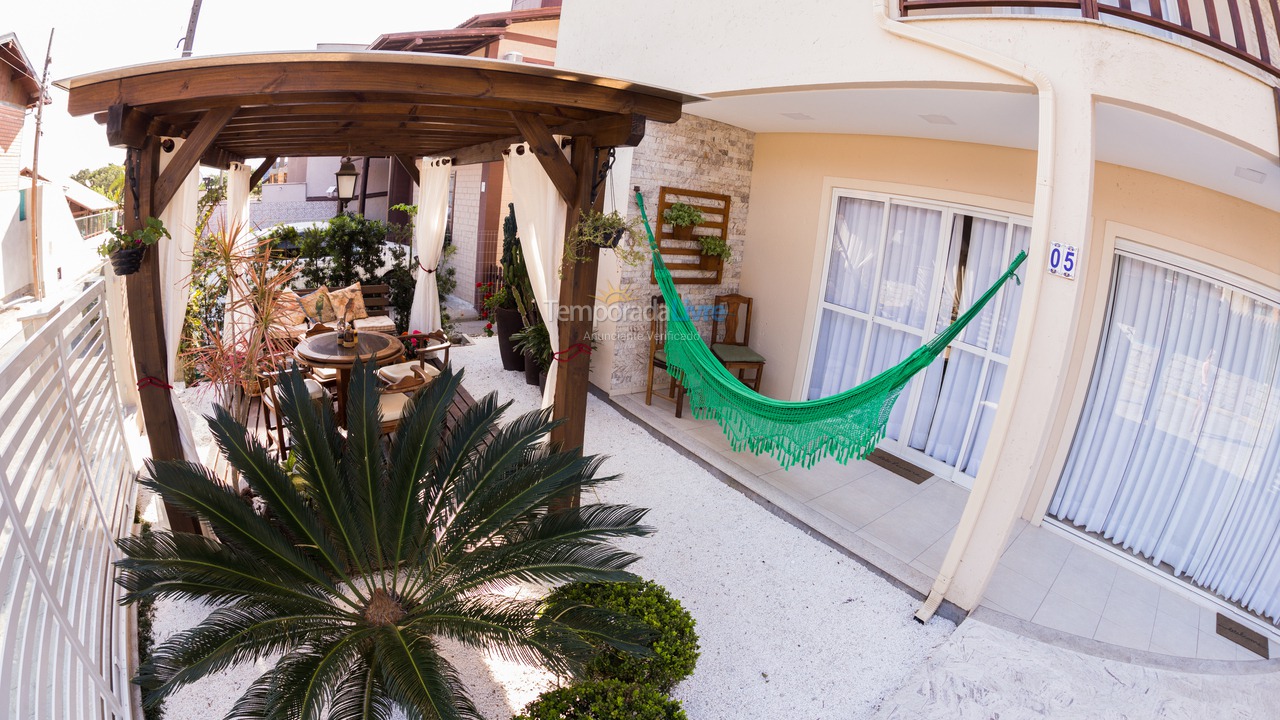 Casa para alquiler de vacaciones em Palhoça (Guarda do Embaú)