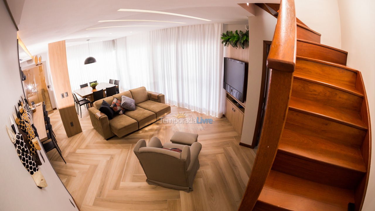 Casa para alquiler de vacaciones em Palhoça (Guarda do Embaú)