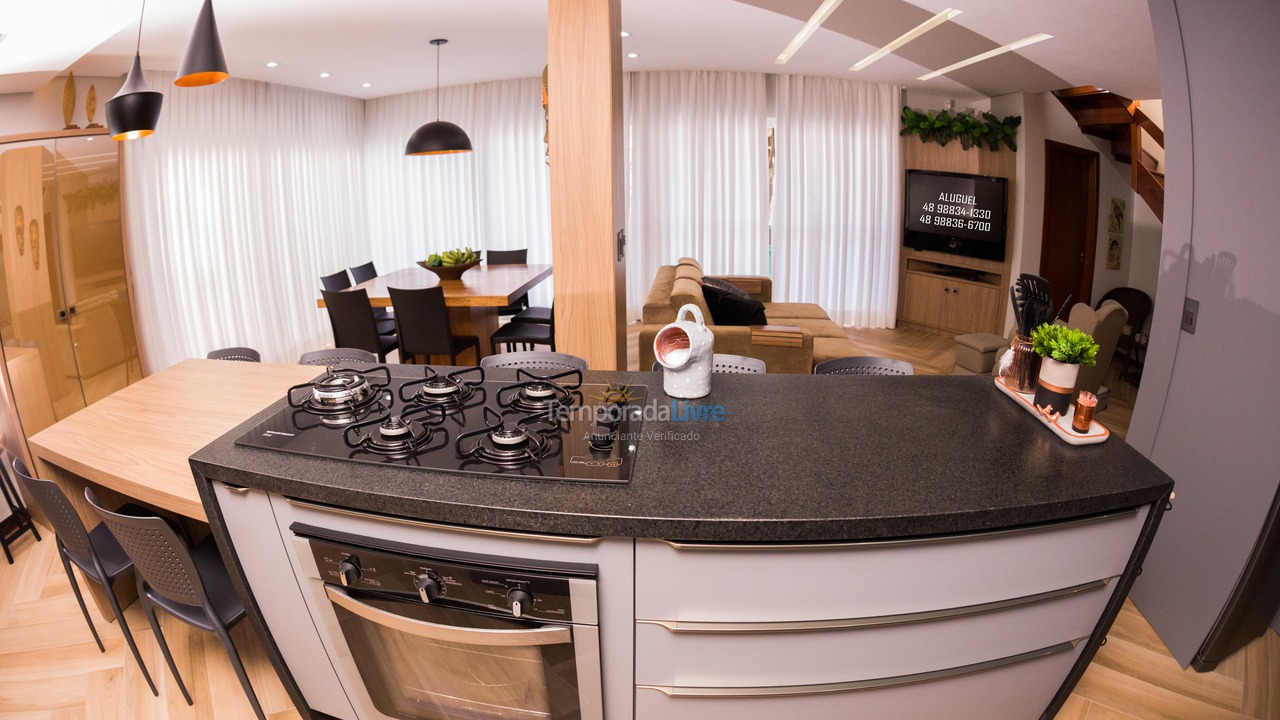 Casa para alquiler de vacaciones em Palhoça (Guarda do Embaú)