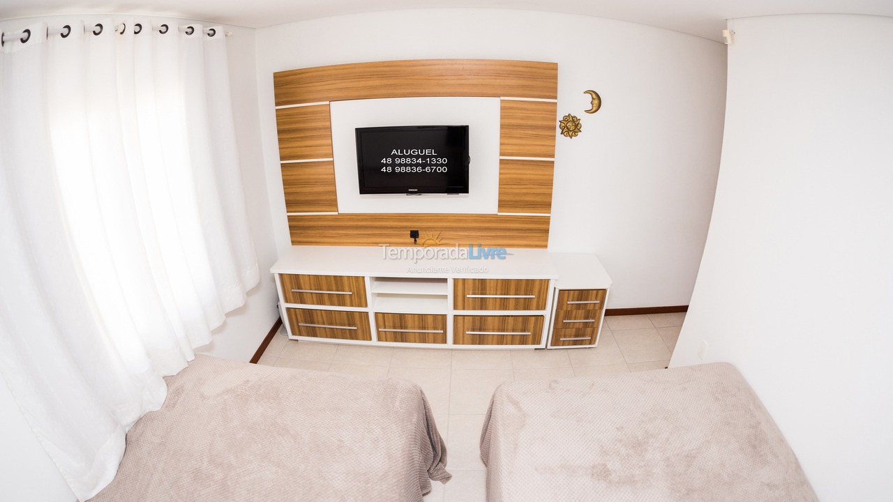 Casa para alquiler de vacaciones em Palhoça (Guarda do Embaú)