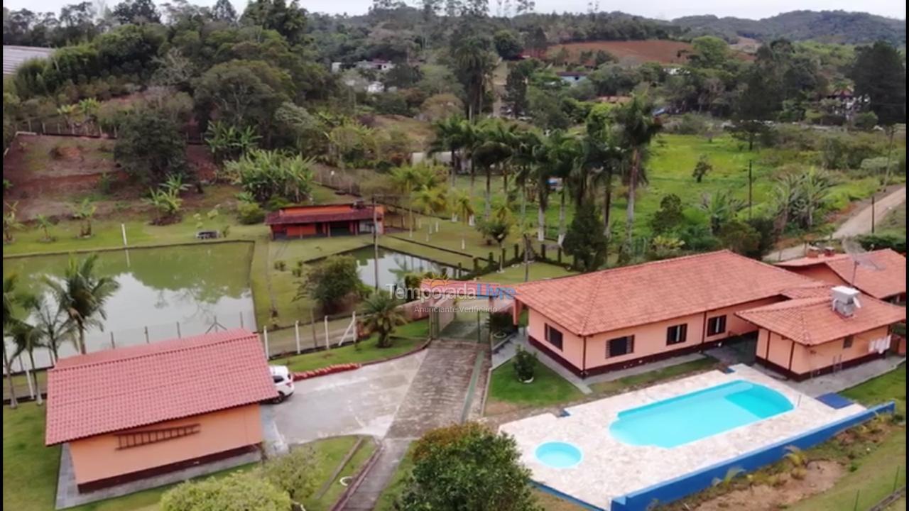 Ranch for vacation rental in Mogi das Cruzes (Biritiba Ussu)