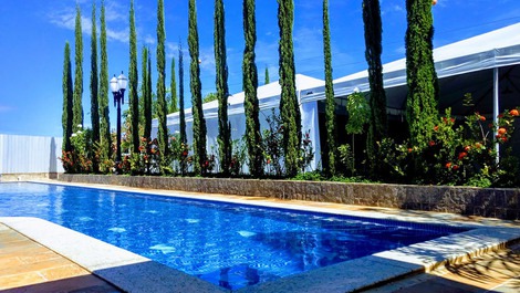 CASA 2 - R$ 1080/casa/noche. Tiene capacidad para 10/personas/casa