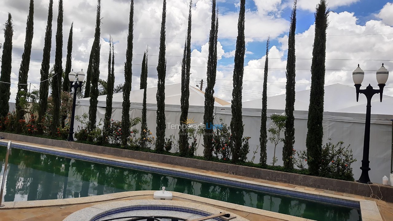 Casa para aluguel de temporada em Caldas Novas (Punta Caldas Eventos E Hospedagens)