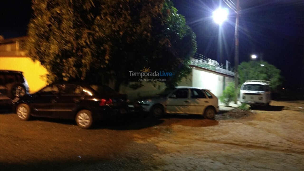 Casa para aluguel de temporada em Caldas Novas (Punta Caldas Eventos E Hospedagens)