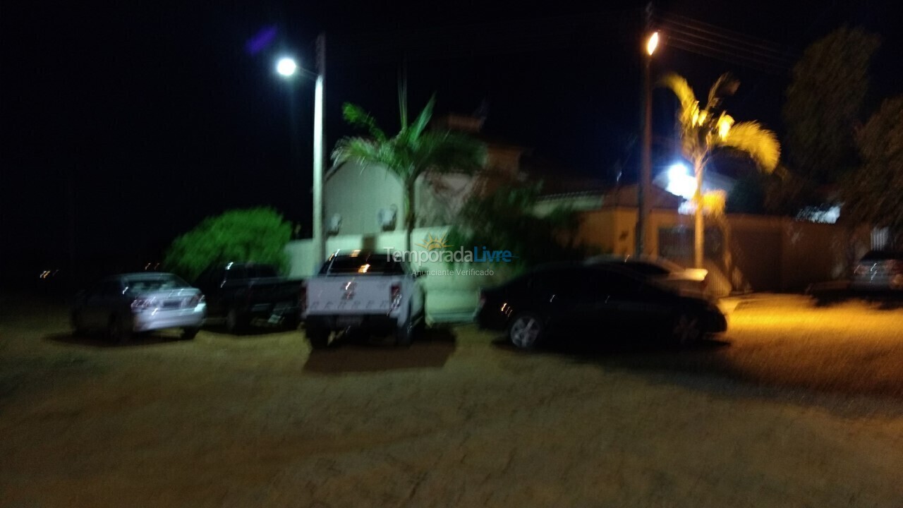 Casa para aluguel de temporada em Caldas Novas (Punta Caldas Eventos E Hospedagens)