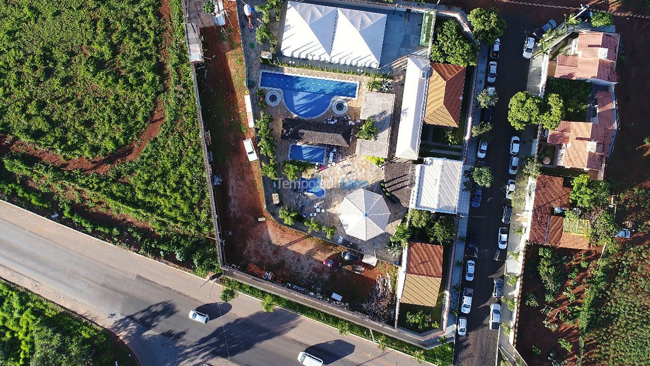 Casa para aluguel de temporada em Caldas Novas (Punta Caldas Eventos E Hospedagens)