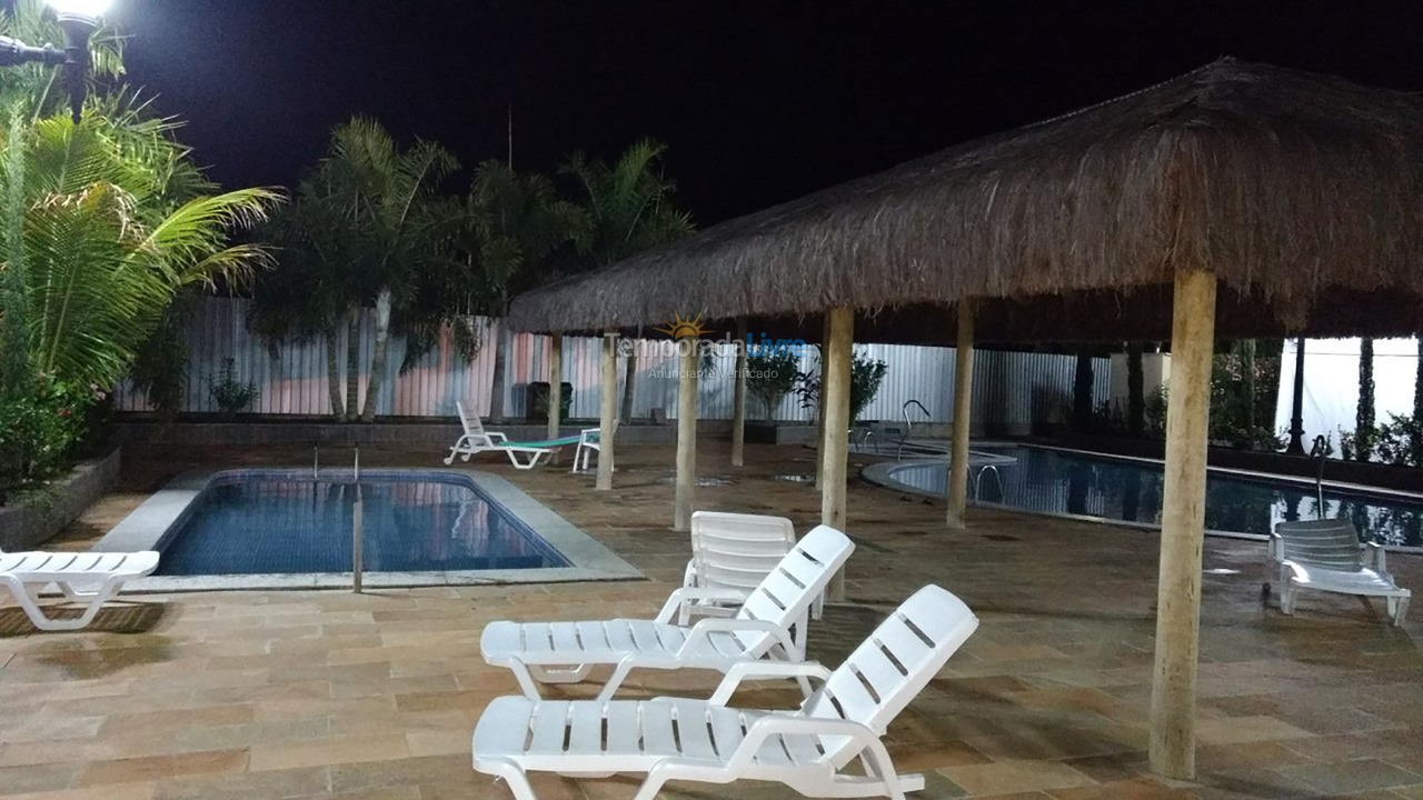 Casa para aluguel de temporada em Caldas Novas (Punta Caldas Eventos E Hospedagens)