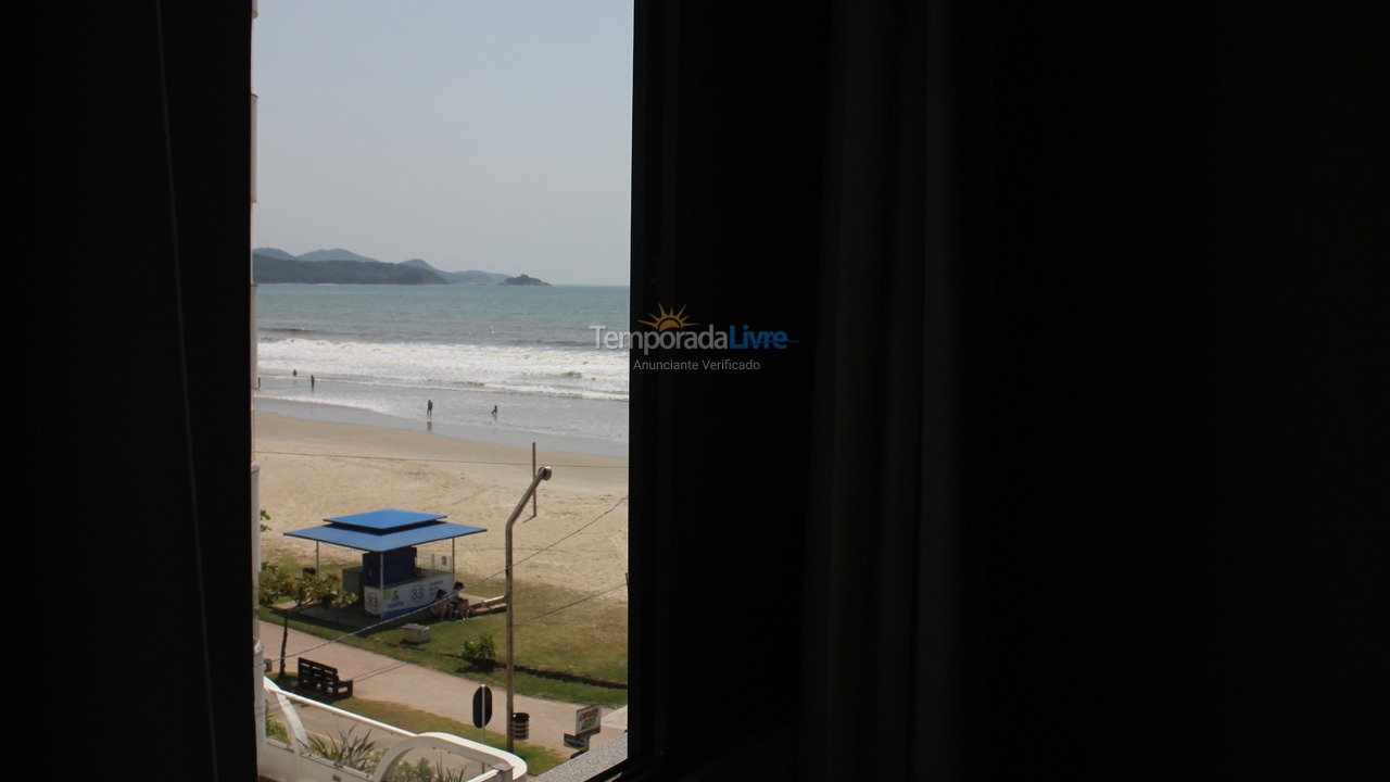 Apartamento para aluguel de temporada em Itapema (Meia Praia)