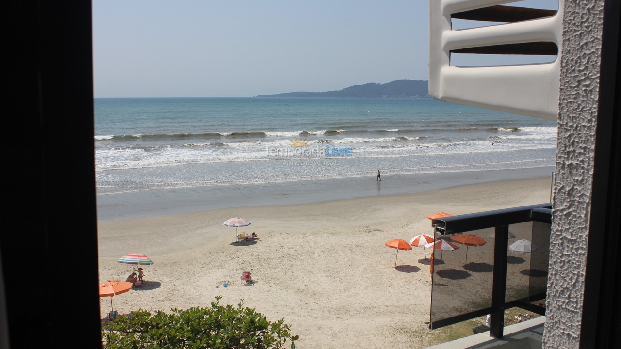 Apartamento para aluguel de temporada em Itapema (Meia Praia)