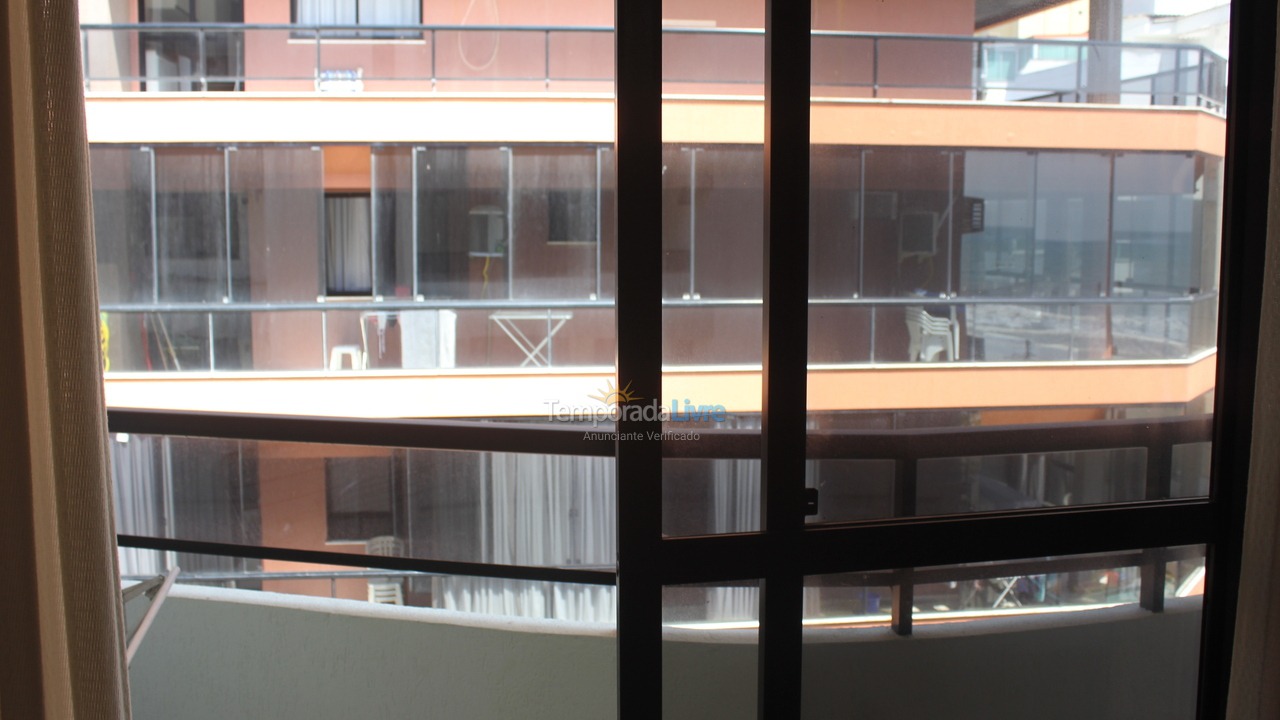 Apartamento para aluguel de temporada em Itapema (Meia Praia)