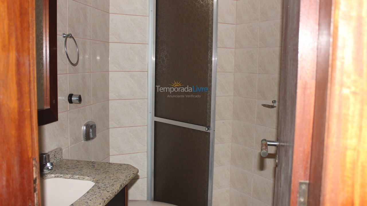 Apartamento para aluguel de temporada em Itapema (Meia Praia)