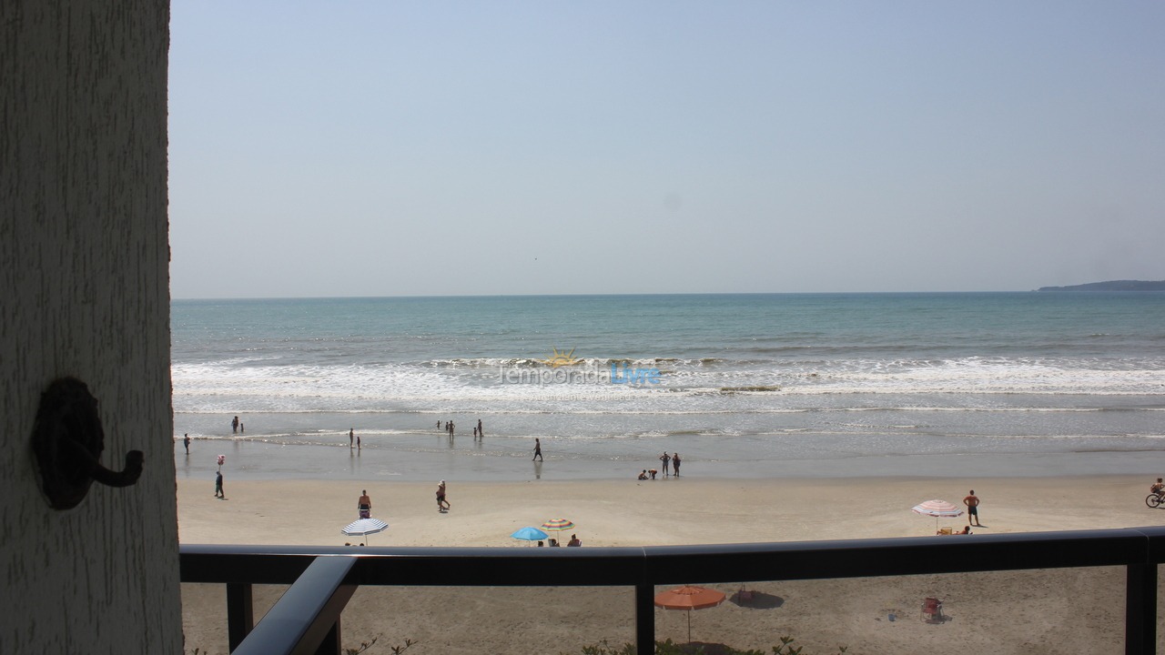 Apartamento para aluguel de temporada em Itapema (Meia Praia)