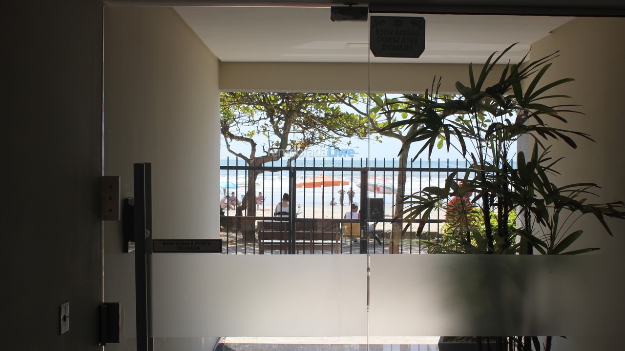 Apartamento para aluguel de temporada em Itapema (Meia Praia)