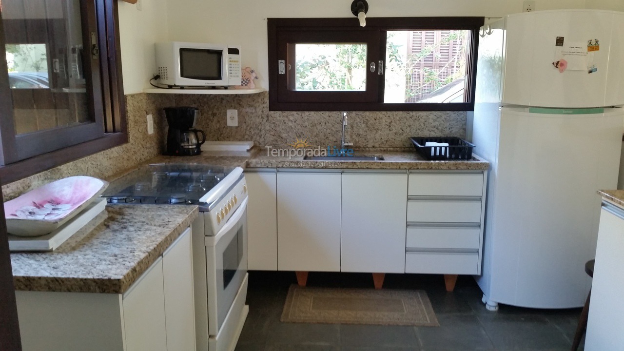 House for vacation rental in Garopaba (Centro)