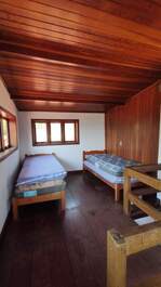 Beautiful house in portinho with pool, 50 meters from the beach