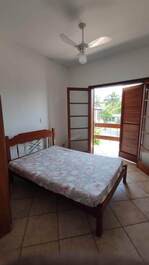 Beautiful house in portinho with pool, 50 meters from the beach