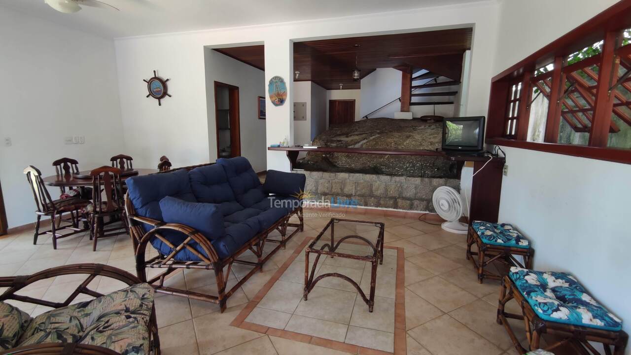 House for vacation rental in Ilhabela (Portinho)
