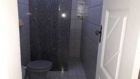 La propiedad tiene capacidad para 94 personas, piscina y barbacoa, Playa Taperapuan.