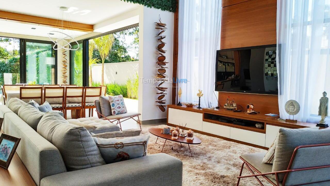 Casa para aluguel de temporada em Bertioga (Riviera de São Lourenço)