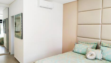 MANSÃO - 06 SUÍTES