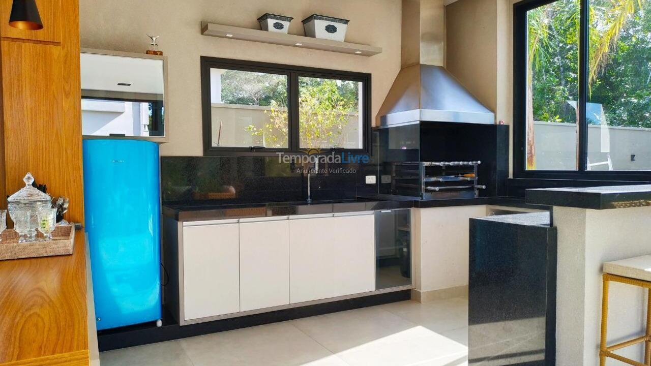 Casa para aluguel de temporada em Bertioga (Riviera de São Lourenço)