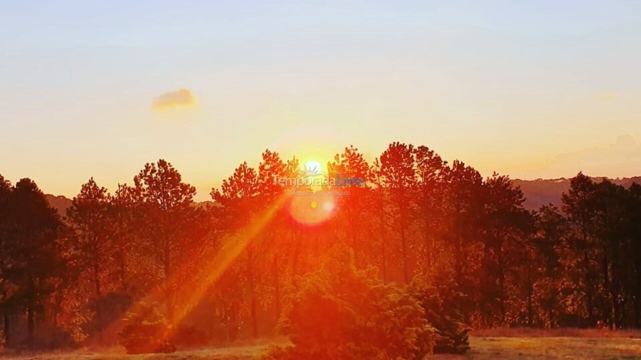 Casa para aluguel de temporada em Campos do Jordão (Condominio Umuarama)