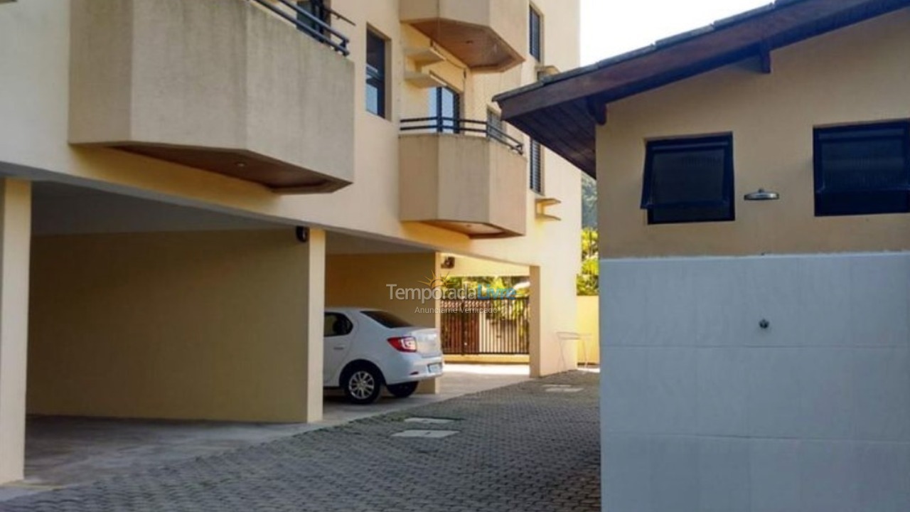 Apartment for vacation rental in Ubatuba (Praia das Toninhas)