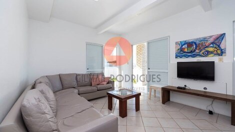 Beautiful house just steps from the sea...