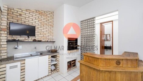 Beautiful house just steps from the sea...