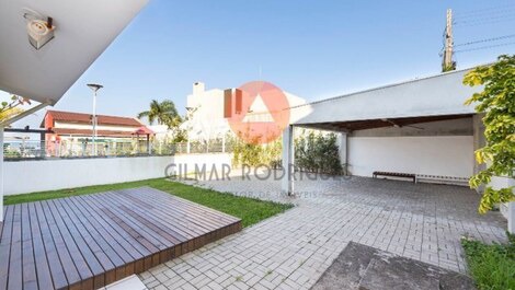 Beautiful house just steps from the sea...