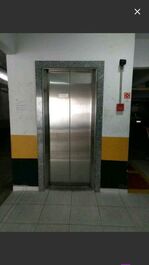 Praia 2 sacadas com vista para o mar