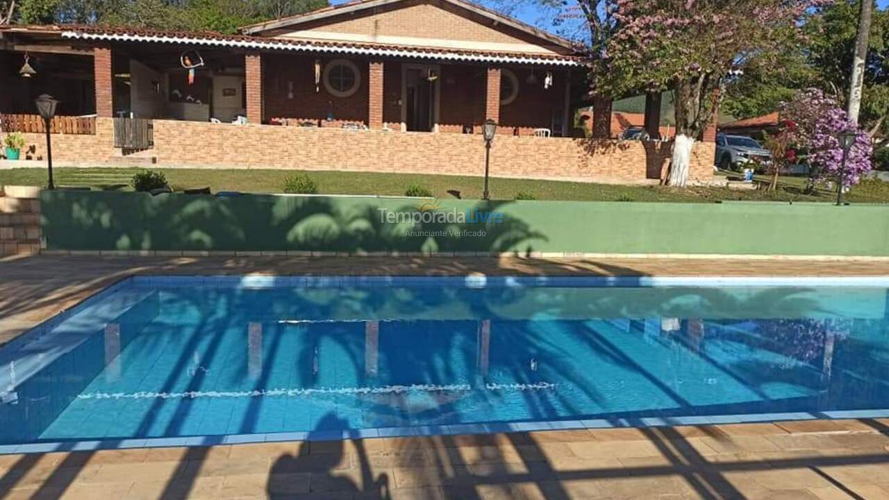 Chácara / sítio para aluguel de temporada em Nazaré Paulista (Ribeirao Acima)