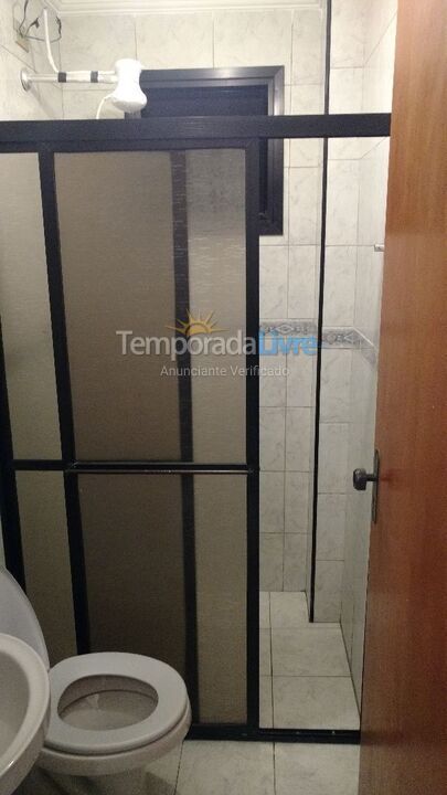 Apartamento para aluguel de temporada em Praia Grande (Vila Tupi)