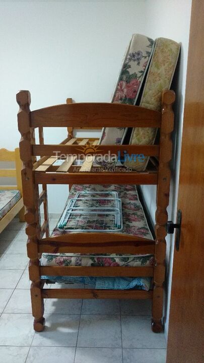 Apartamento para aluguel de temporada em Praia Grande (Vila Tupi)