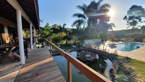 Deck com vista para o lago