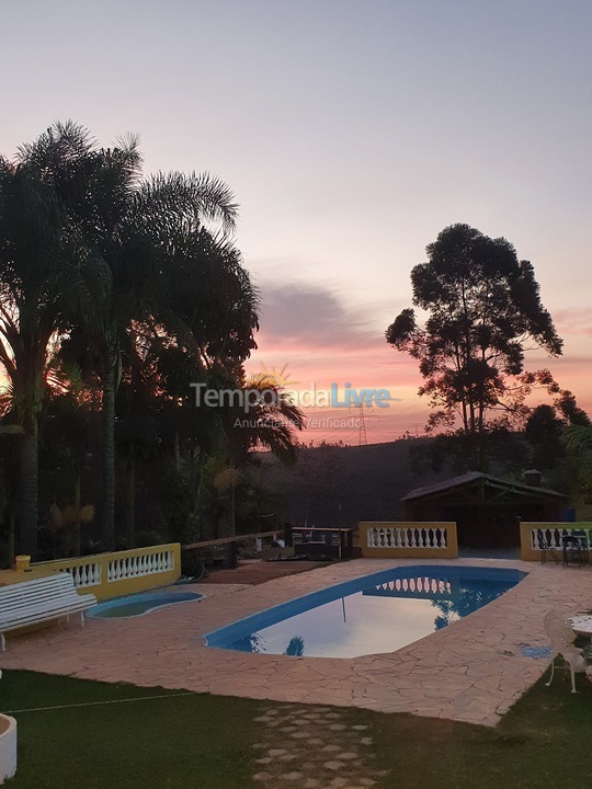 Chácara / sítio para aluguel de temporada em Mairiporã (Terra Preta)