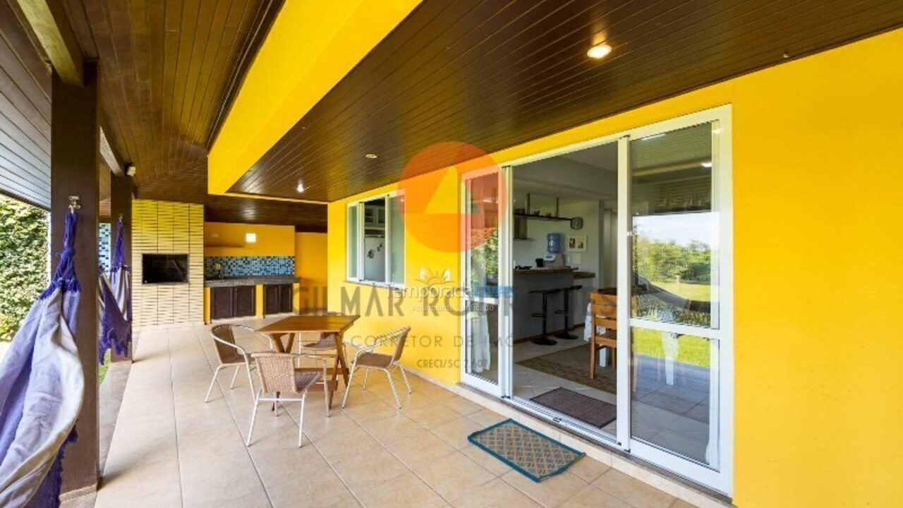 Casa para aluguel de temporada em Bombinhas (Mariscal)