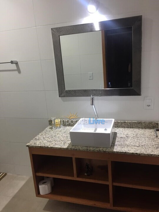 Casa para aluguel de temporada em Ubatuba (Praia das Toninhas)