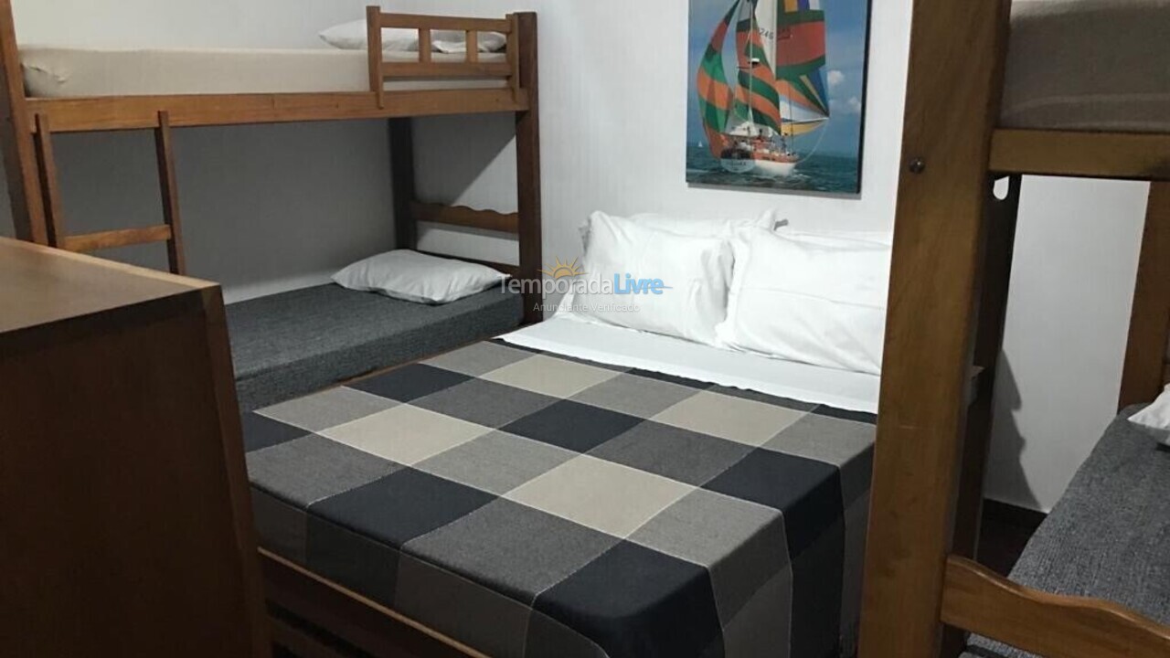 Casa para aluguel de temporada em Ubatuba (Praia das Toninhas)