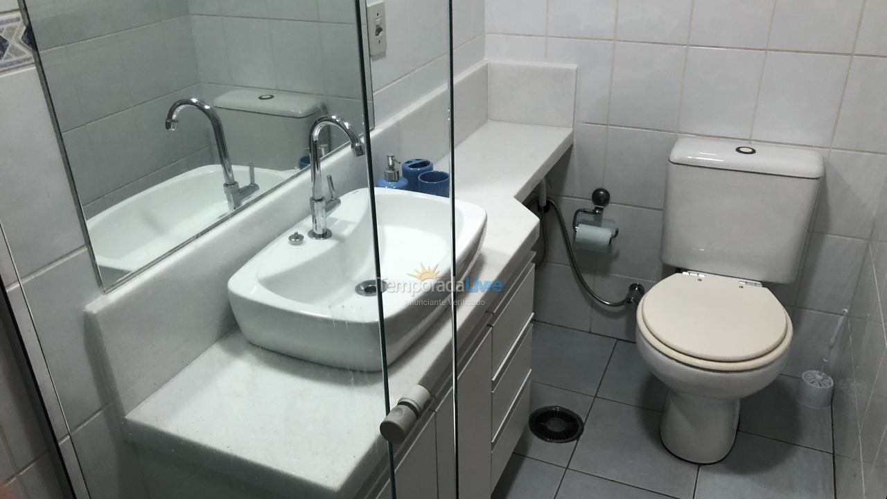 Apartment for vacation rental in Guarujá (Pitangueiras)