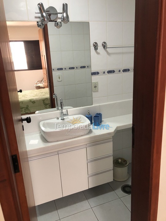 Apartment for vacation rental in Guarujá (Pitangueiras)